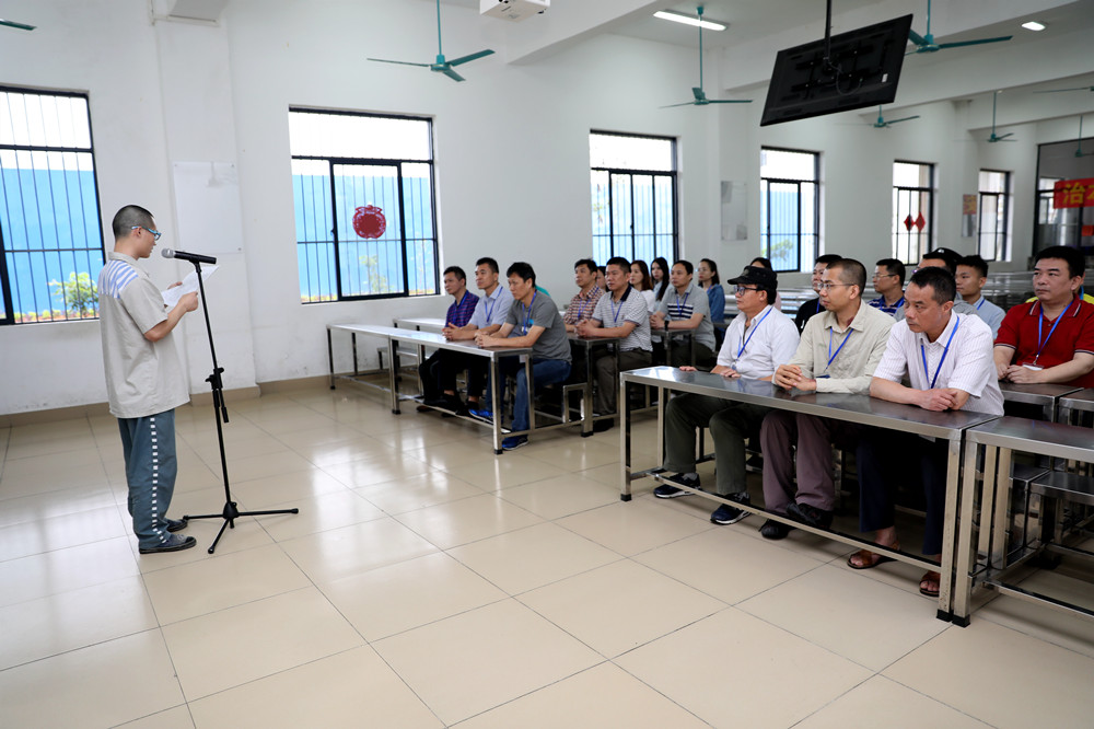 建設(shè)工程總包部黨支部和后勤黨支部結(jié)對(duì)開(kāi)展警示教育學(xué)習(xí)活動(dòng)2_副本.jpg 建設(shè)工程總包部黨支部和后勤黨支部結(jié)對(duì)開(kāi)展警示教育學(xué)習(xí)活動(dòng)2_副本.jpg